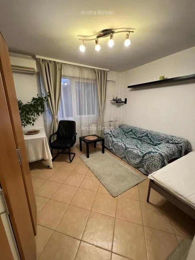 Inchiriere Garsoniera Ultracentral Piata Victoriei - 1