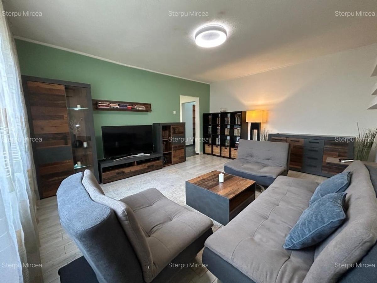 Apartament cu 3 camere decomandat în 13 Septembrie - 2