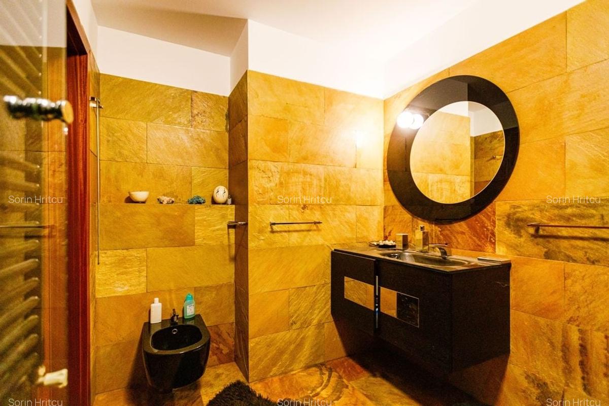Apartament cu 3 camere decomandat, mobilat în Central - 20