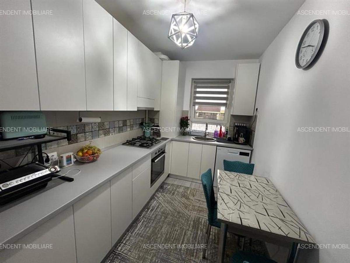 Avantgarden 3, Brasov - 2