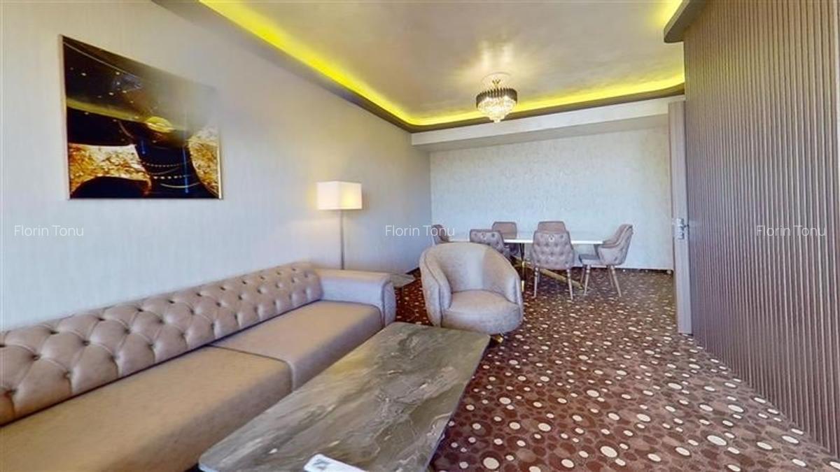 Lux Class, parcare, vedere panoramica zona Coresi, Tractorul Brasov - 8