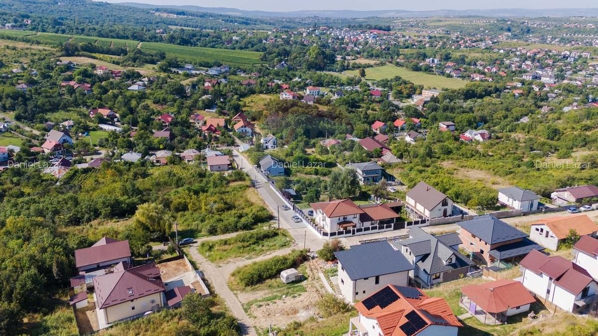 VIla la Cheie de vanzare, 5 camere,  in Iasi zona Manastirea Bucium - 11