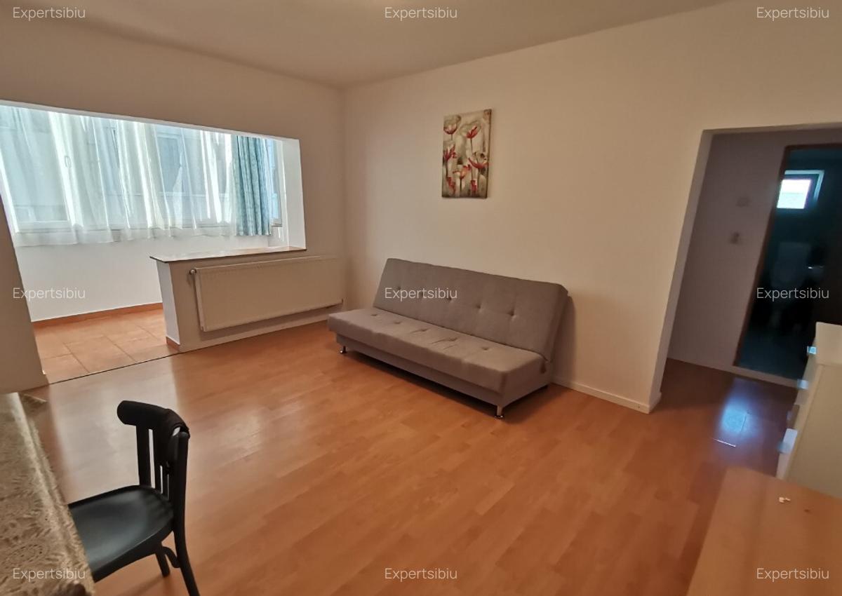 INCHIRIEZ apartament 2 camere ,constructie noua, zona Strand II - 7