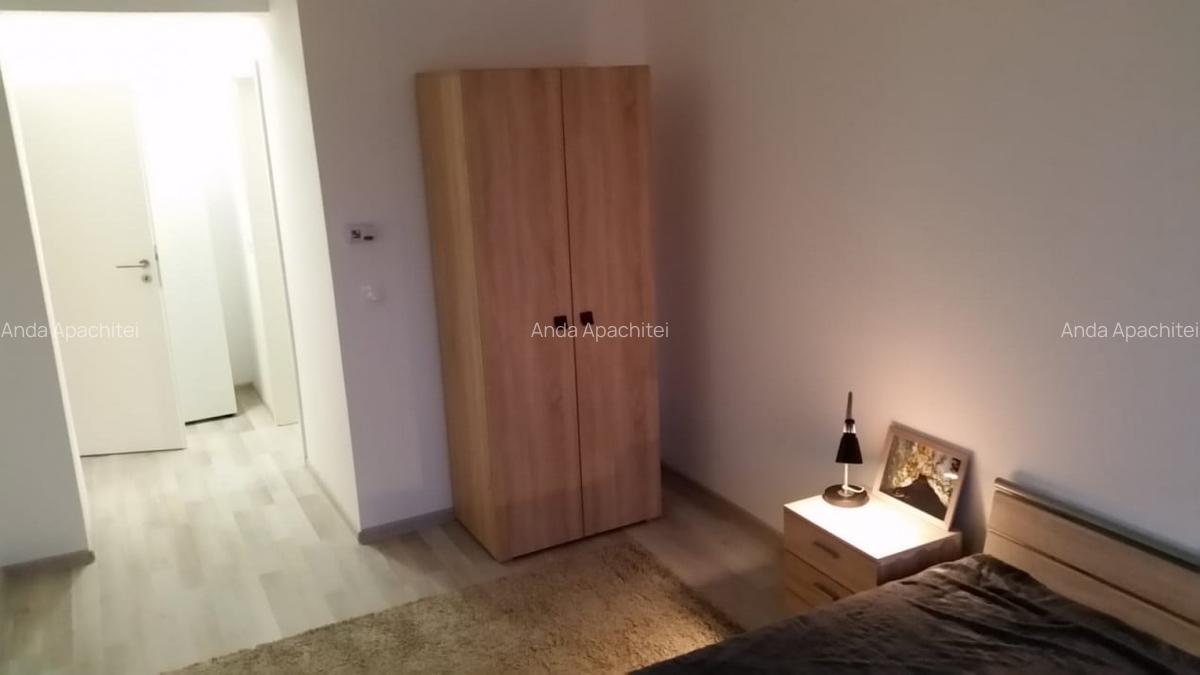 Apartament 3 camere, zona Tractorul - 7