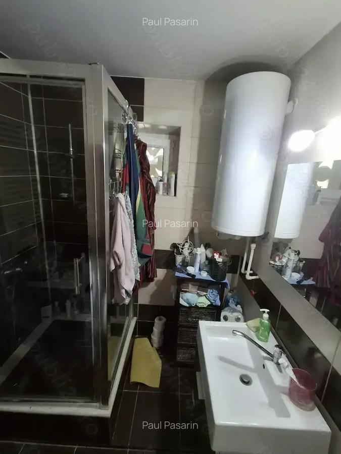 Vand apartament 3 camere in Baile Herculane,garaj si boxa - 8
