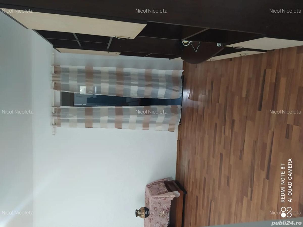 Inchiriez apartament 2 camere piata Resita - 2