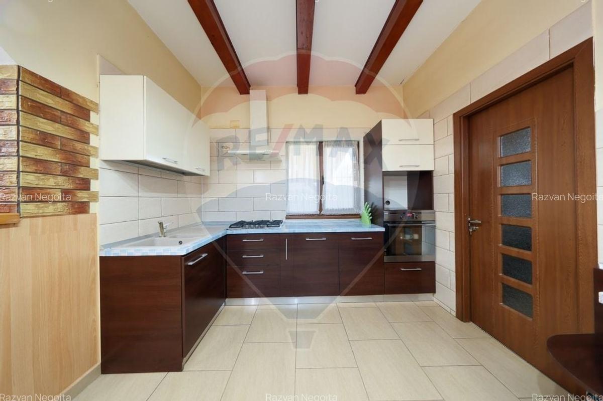 Casa 4 camere, mobilata si utilata, 2 389 m2. teren, Sanpetru! - 22