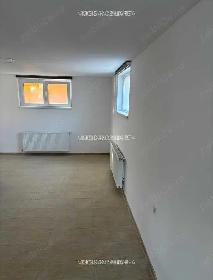 Vand casa zona lazaret mall gara - 5 Vand casa zona lazaret mall gara - 5