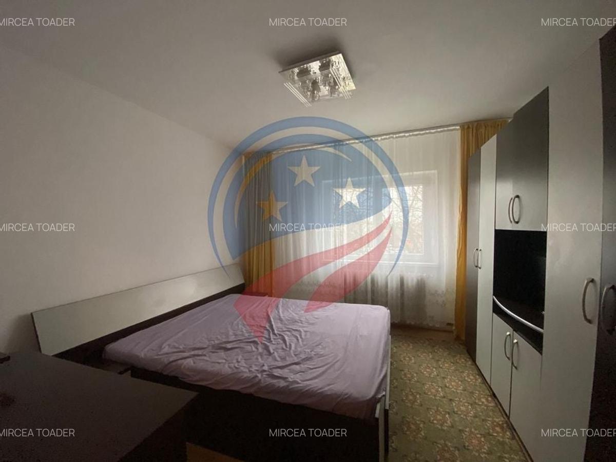 APARTAMENT 3 CAMERE CHIRIE 1 MAI CIUPERCA - 1