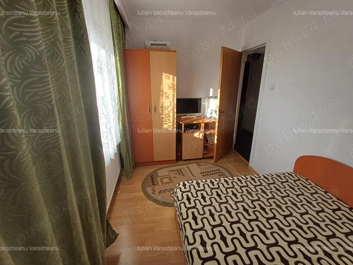 Vand apartament 3 camere confort 1 - 4