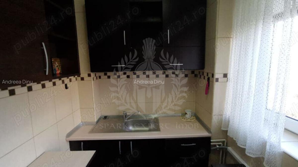 // GARSONIERA// REPUBLICII NORD// - 5