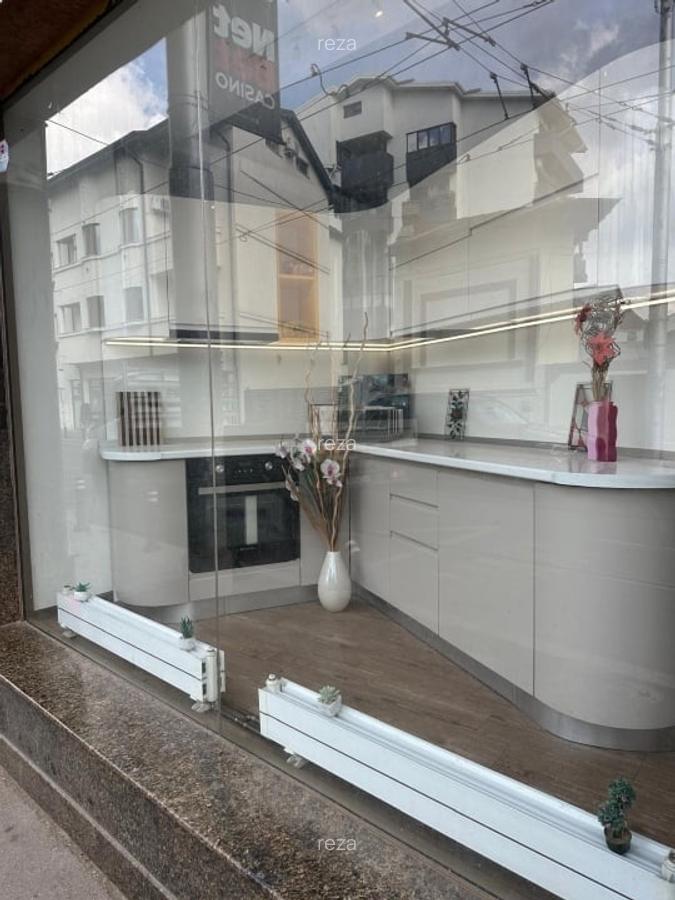 Spatiu comercial Stradal , pretabil birouri sau desfasurare comerciala, - 4
