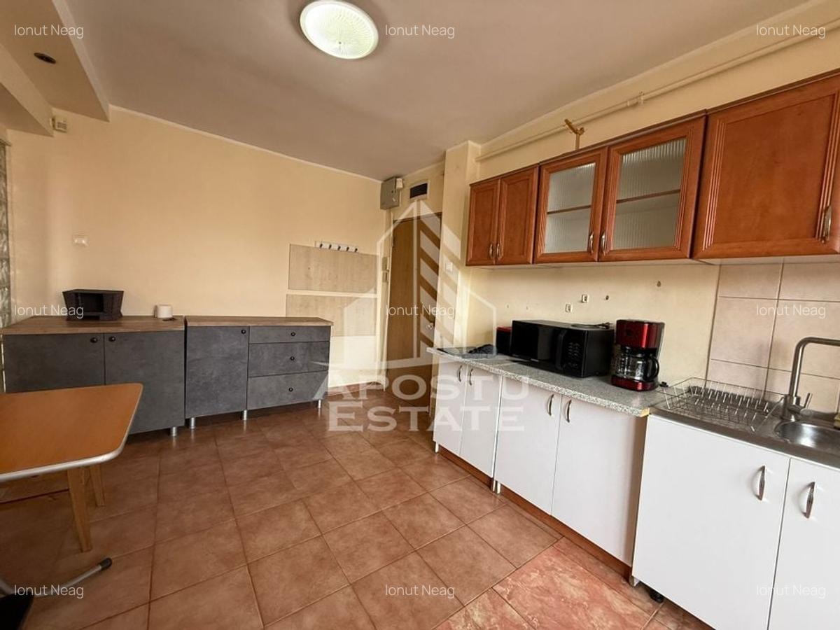 Apartament cu 3 camere, semidecomandat, zona Ultracentrala - 5