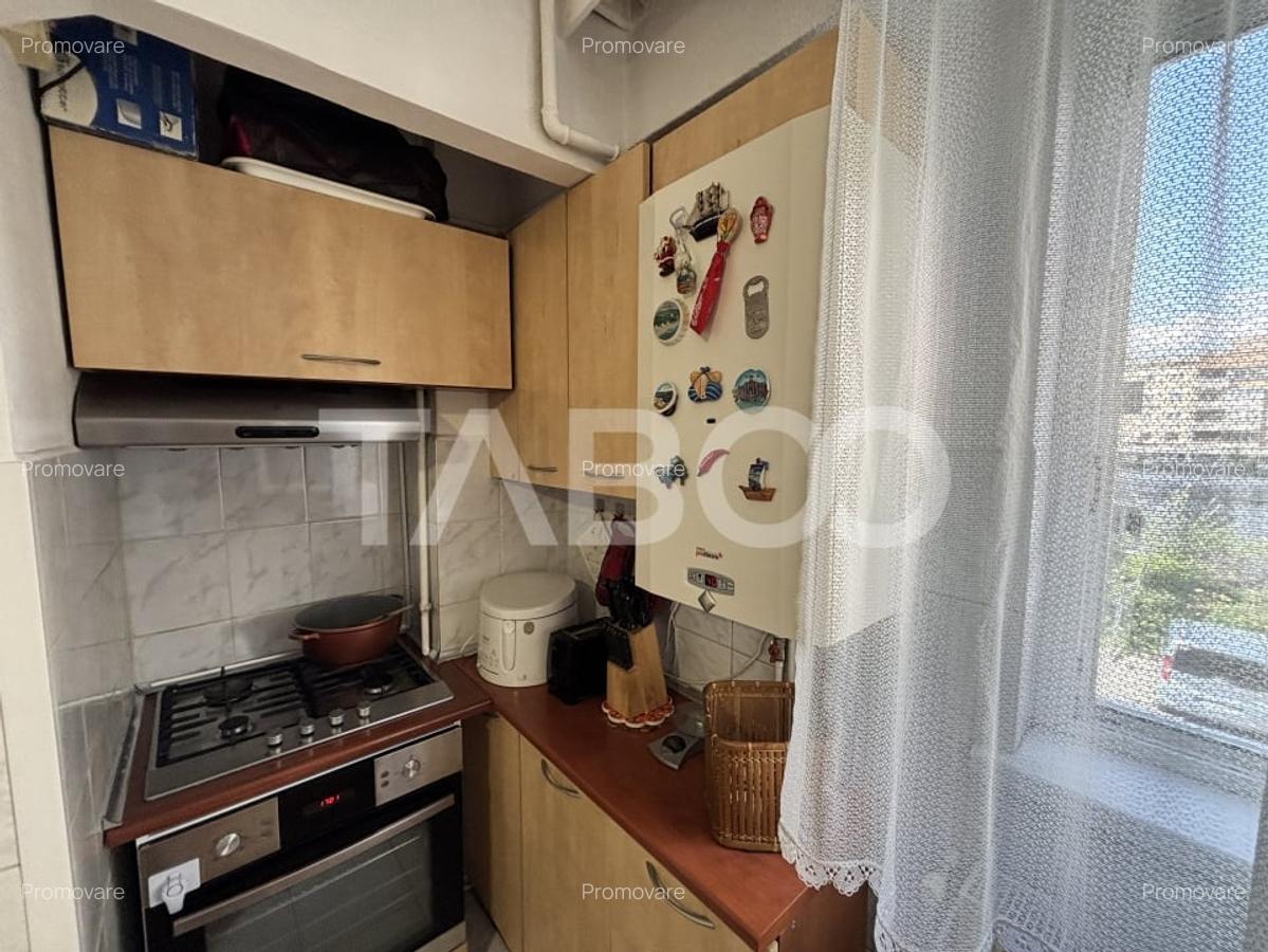 Apartament de vanzare  3 camere cu pivnita zona Valea Aurie - 15
