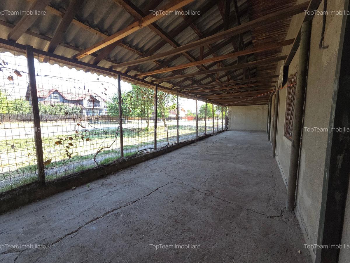 Casă cu 4 camere în Botoroaga - 5