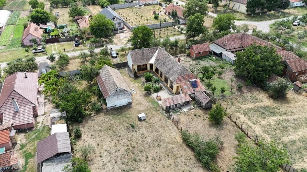 Casa in Loc. Frumuseni, teren 2524mp, fs.36,44 ml - 9