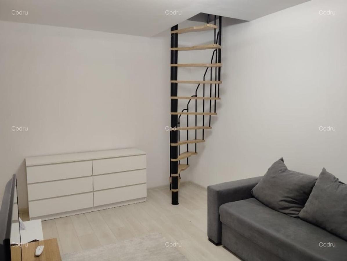 Vand garsoniera cu mansarda in San Petru - 9