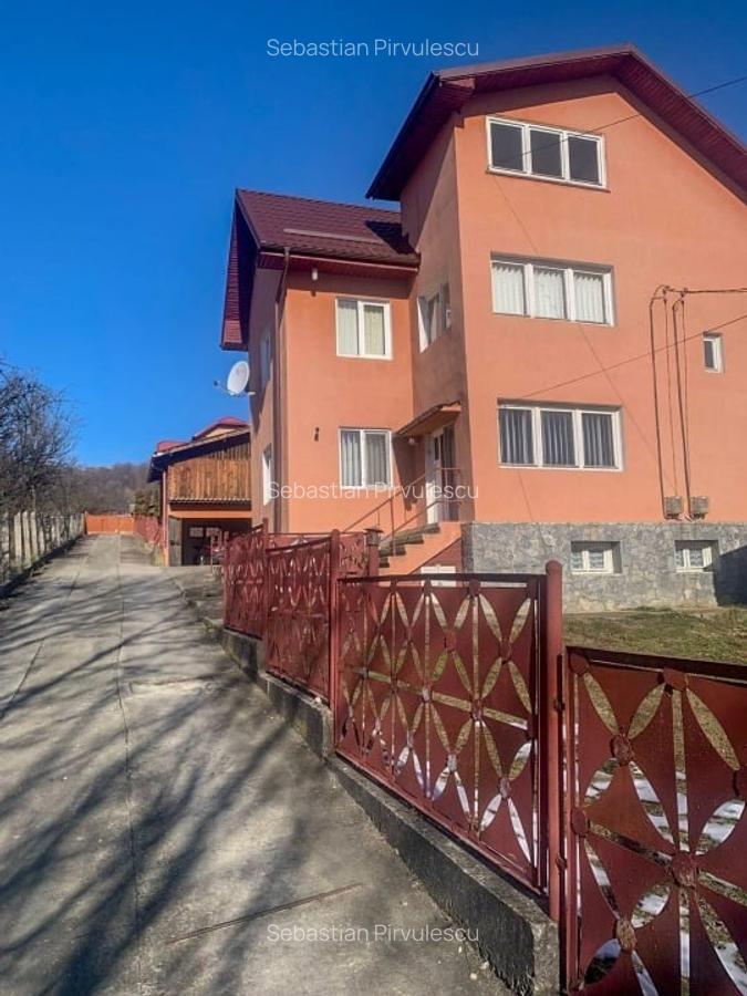 Casă spațioasă aproape de Sinaia, natură cât vezi cu ochii, liniște si aer curat - 2