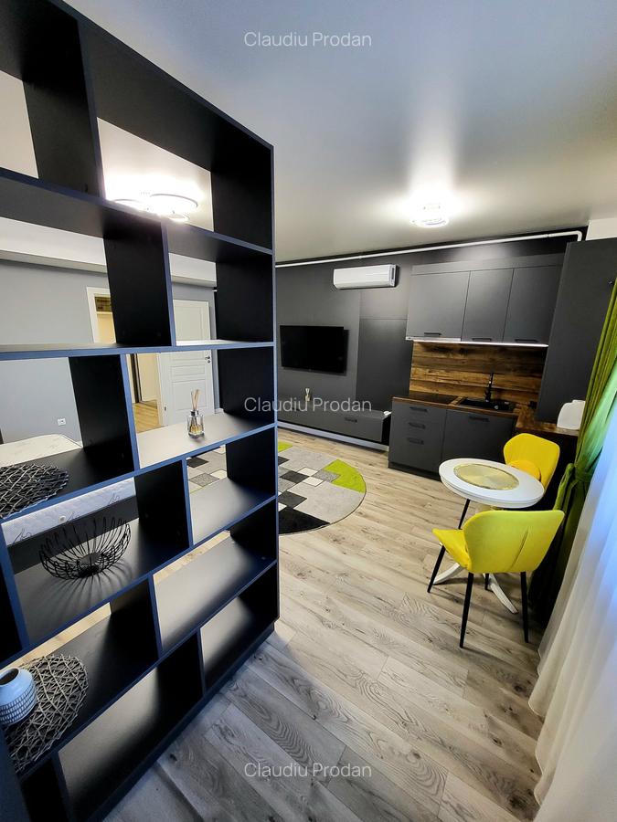 AP 1 cam Str. Basarabiei bl. Central Park - 3