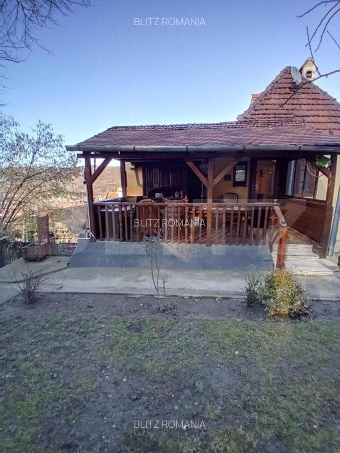 Oportunitate! Casa 4 camere, 117 mp, in inima Cetatii  Sighisoarei - 2