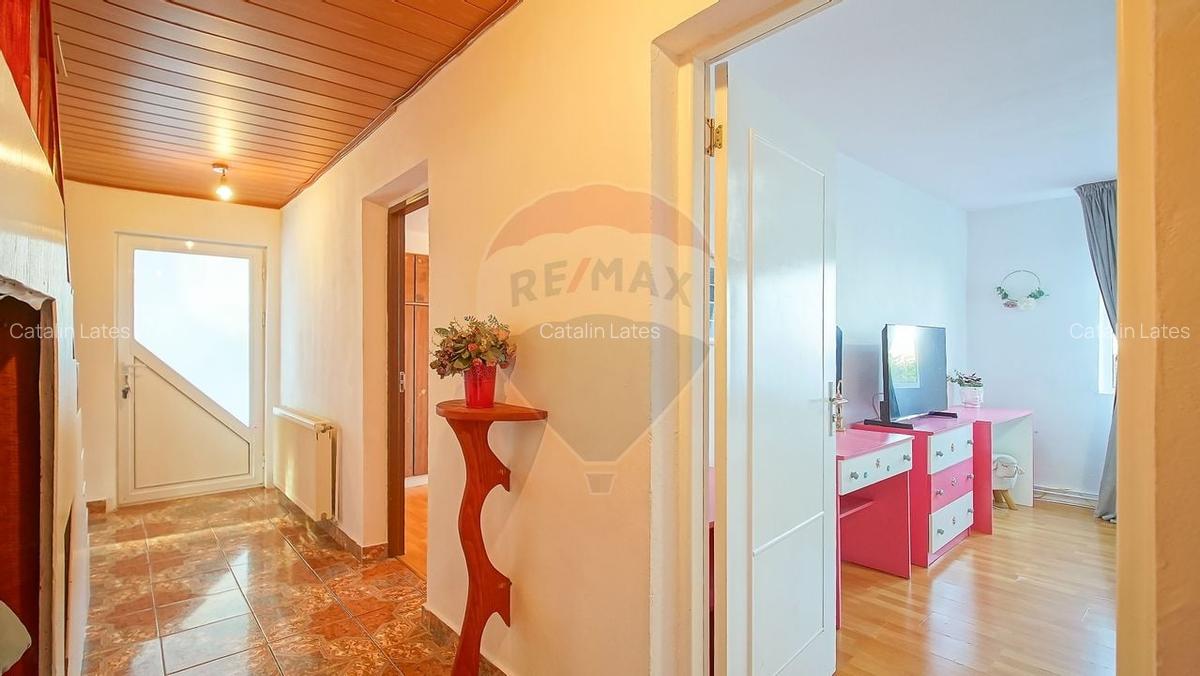 Casa cu 6 camere de vanzare in Rasnov, teren 1.100 mp, zona Glajarie - 8