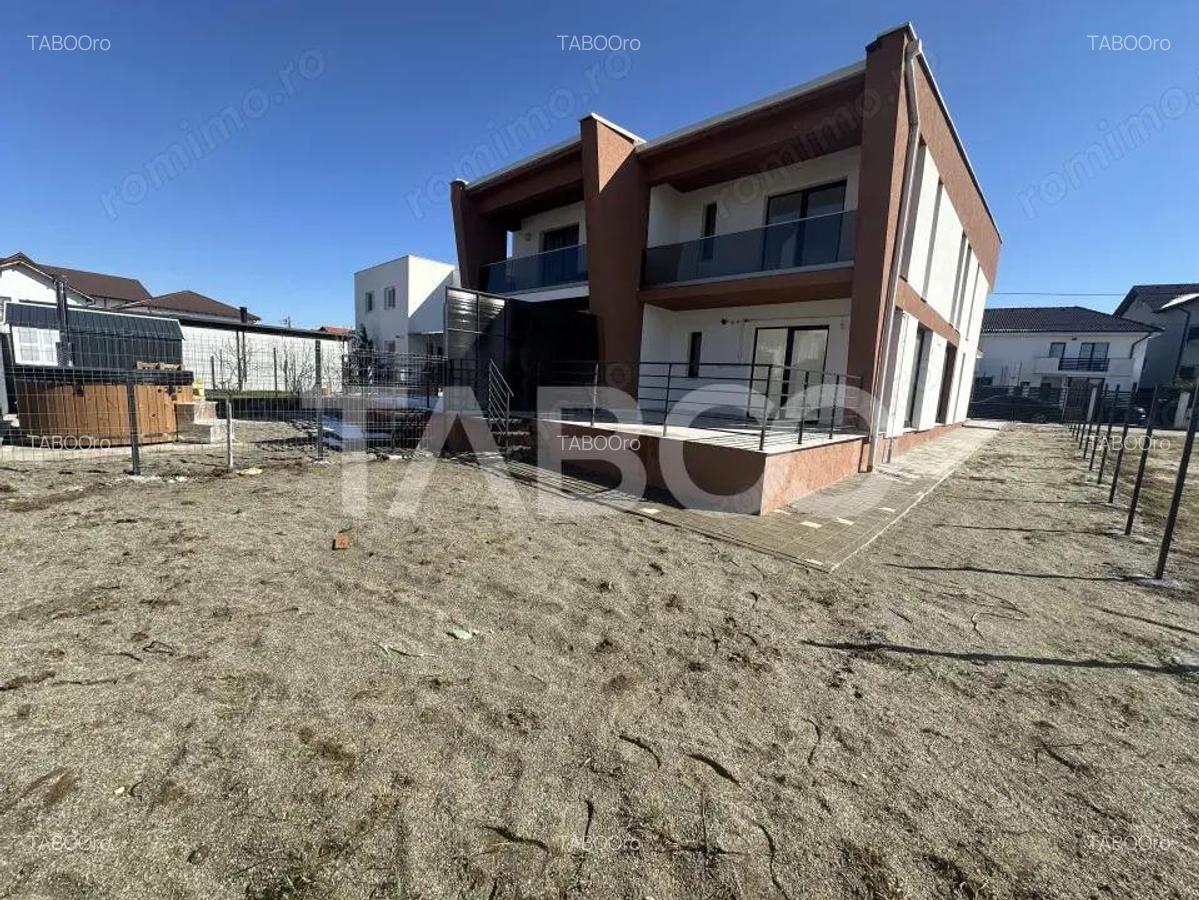 Duplex de vanzare in Arhitectilor 123 mpu si teren 301 mp terasa garaj - 1
