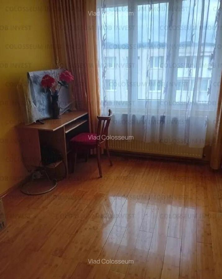 Apartament 2 camere, decomandat - zona Astra - 5