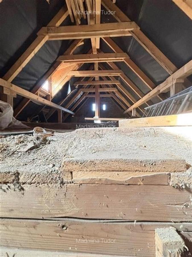 Casa de vanzare pretabila spatiu comercial / birouri,  2 camere, boxa si pod ren - 11