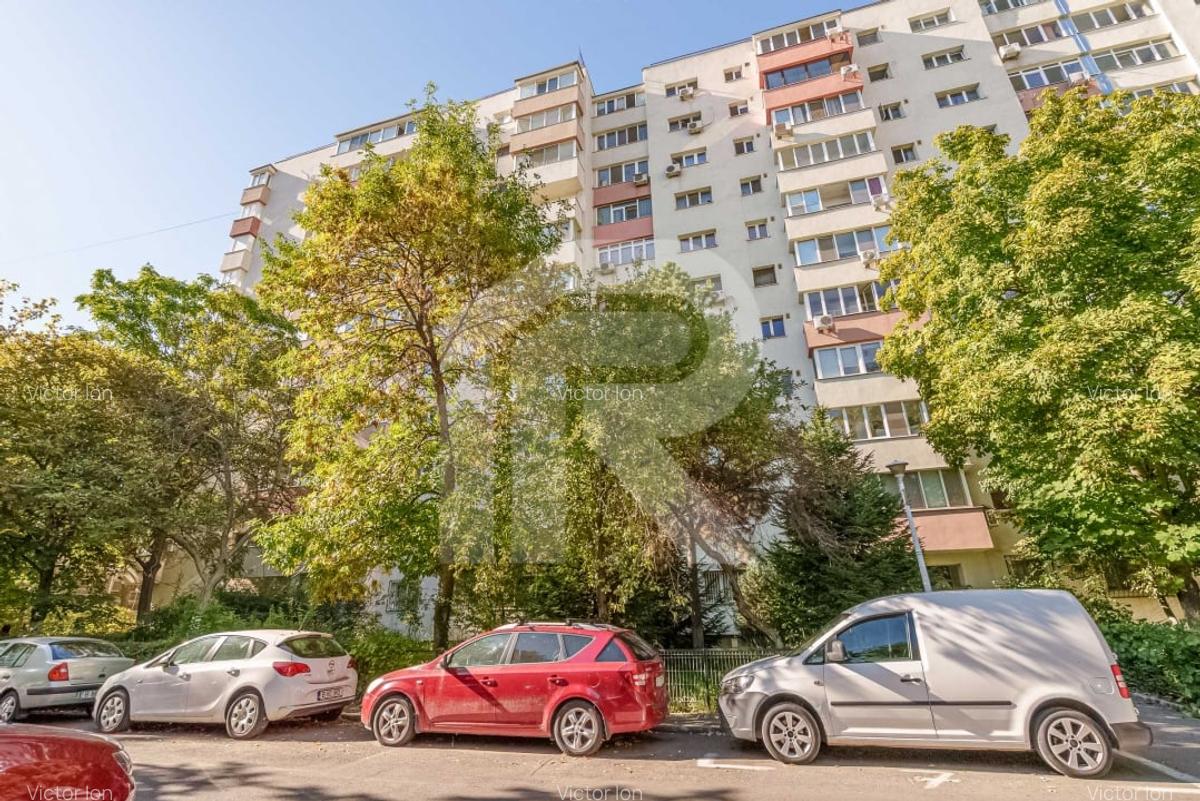 Turda - Col Ștefan Stoika, 4 camere, decomandat, '91 mp, 2 gr sanit, bloc 1983 - 1