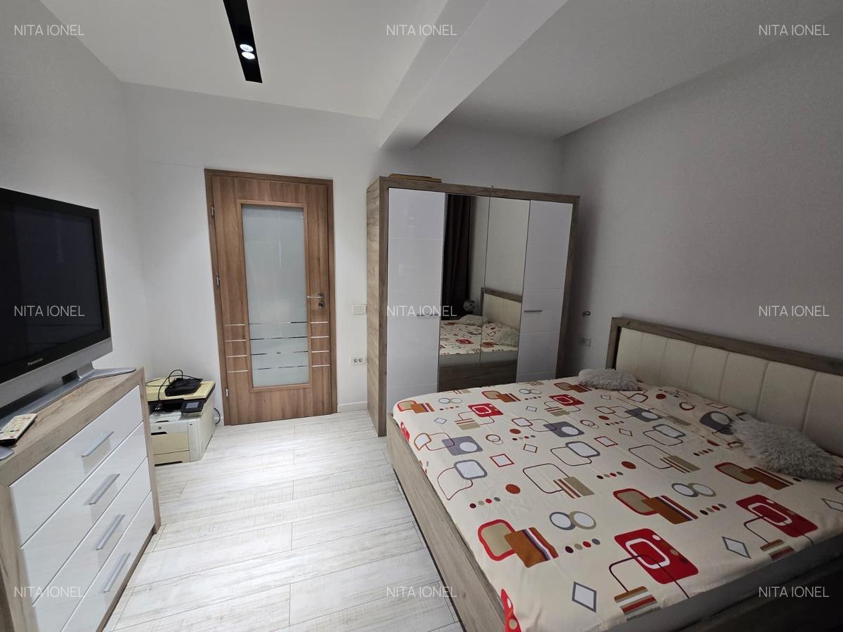 Aparatorii Patriei-3 cam,decomandat,et. 1,supr. 90 mp. loc parcare,an 2017 - 10