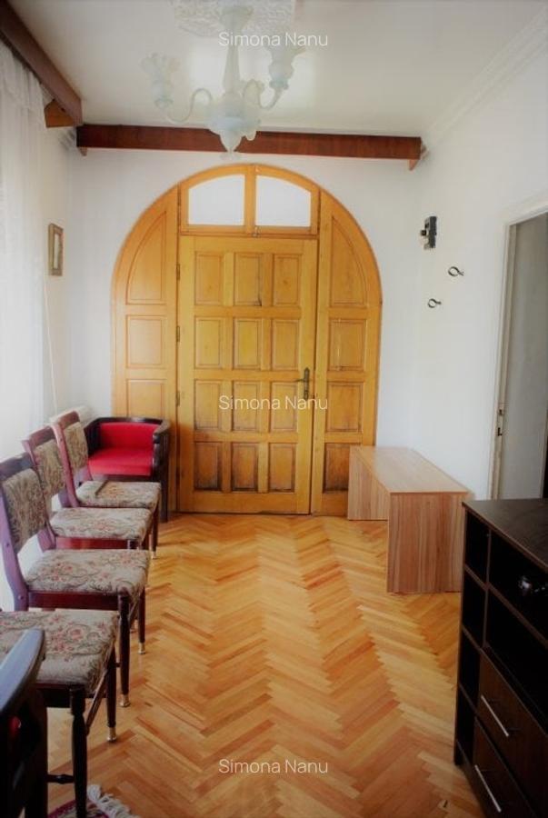 Casă cu 4 camere în Băicoi - 1