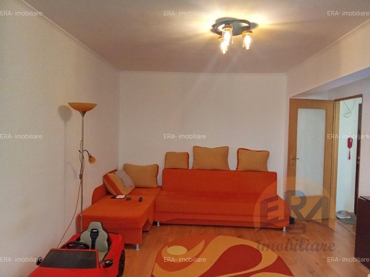 Apartament cu 3 camere decomandat, mobilat în Dacia - 1