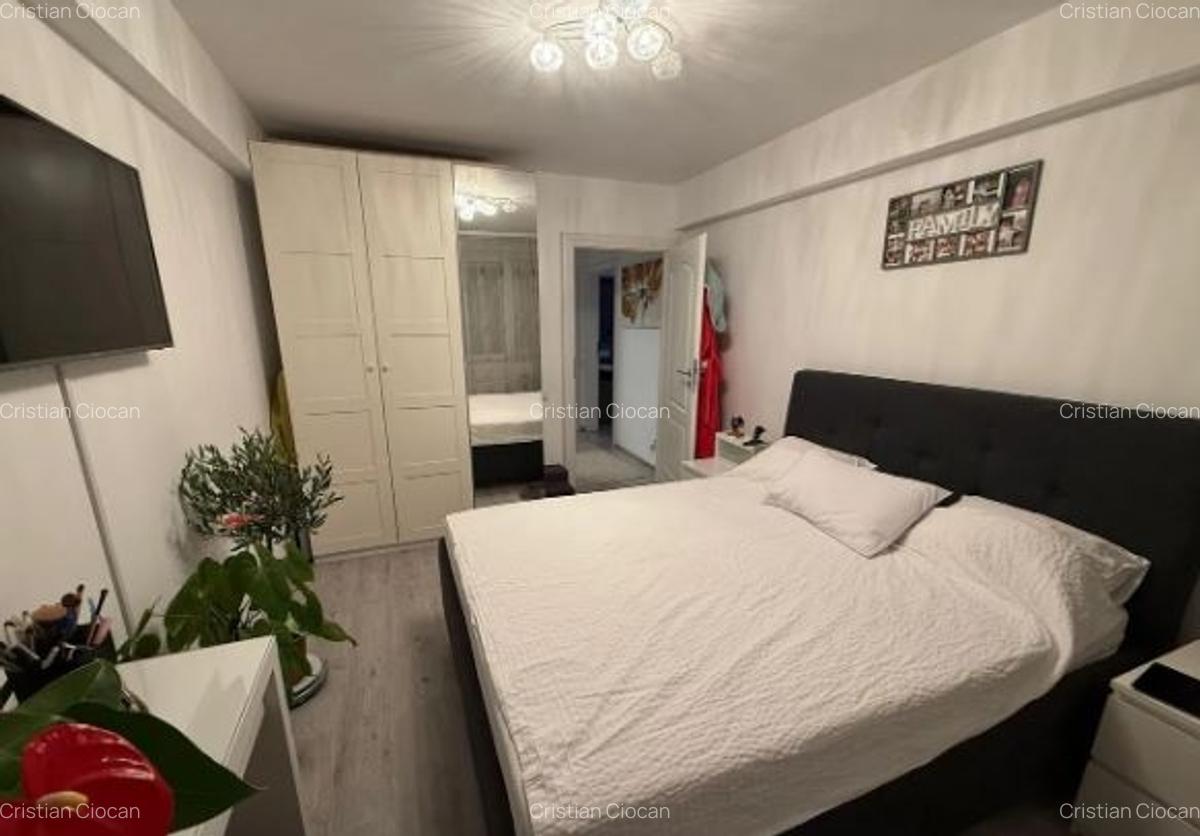 Muncii Metrou, Basarabia, Bl.reabilitat, 4/9, decomandat, centrala proprie, AC. - 4