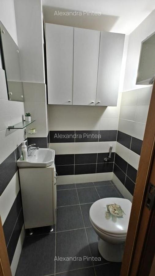 Apartament 3 camere, etaj 3, decomandat, 2 baie, Plopilor - 7