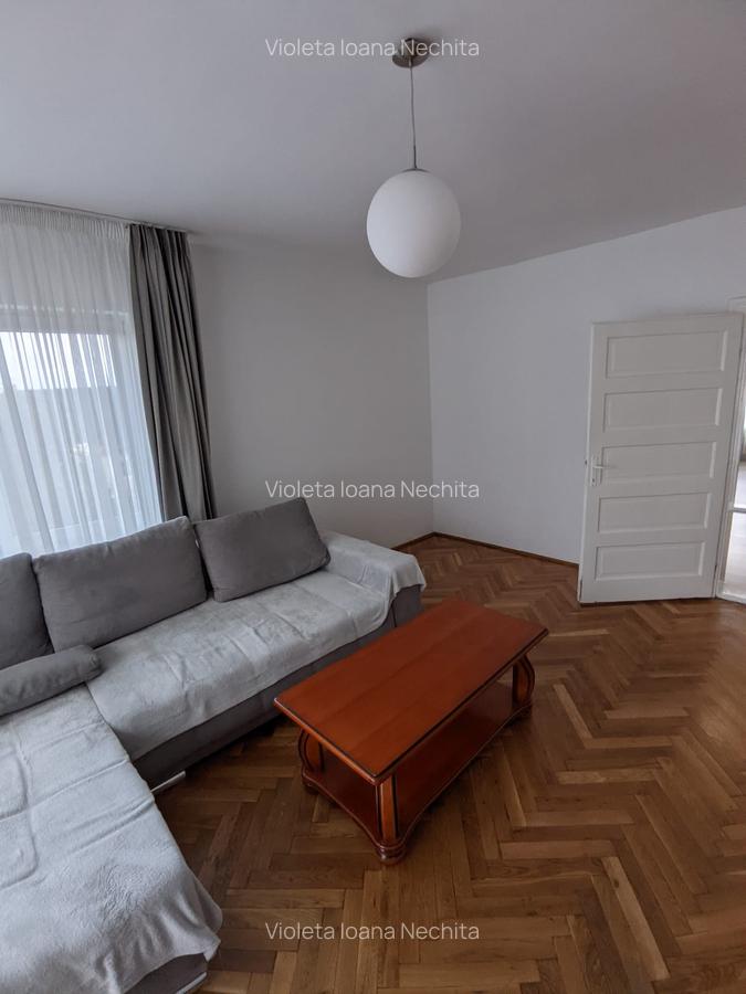 Casă cu etaj de vânzare, 5 camere, 2 băi, Dâmbu Rotund zona strada Livezeni - 2