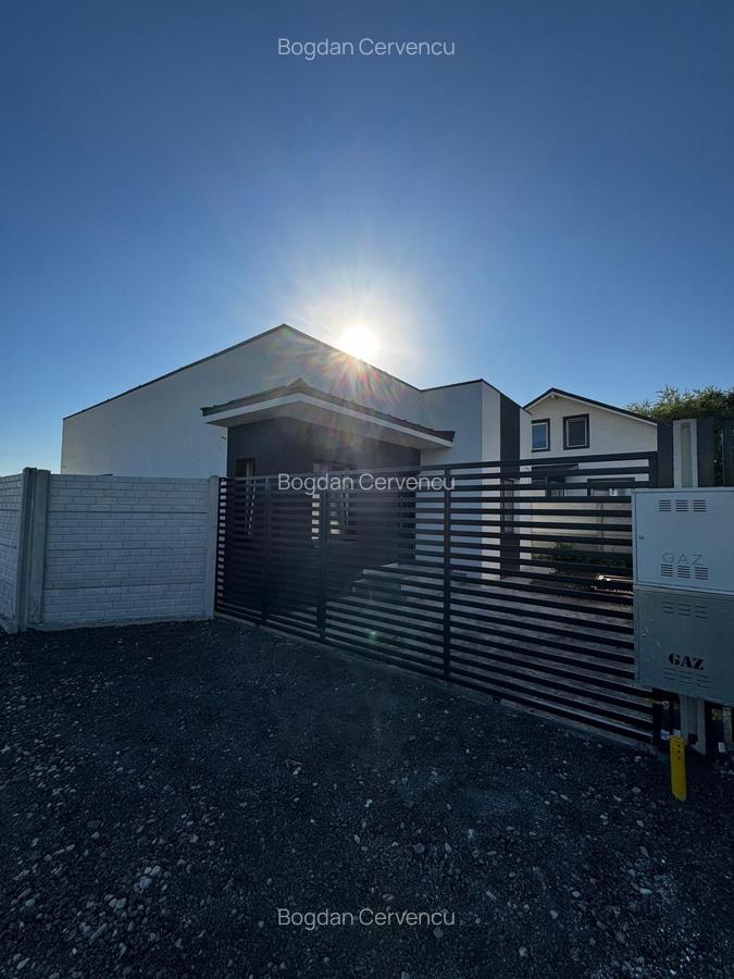 Casă individuală parter 90 mp, ansamblu nou – Str. Câmpului, Berceni - 2 Casă individuală parter 90 mp, ansamblu nou – Str. Câmpului, Berceni - 2
