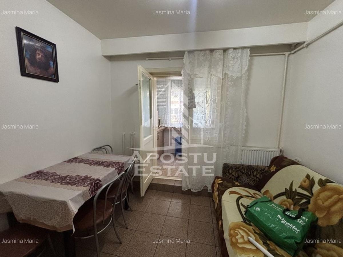 Apartament cu 2 camere decomandat în Soarelui - 4