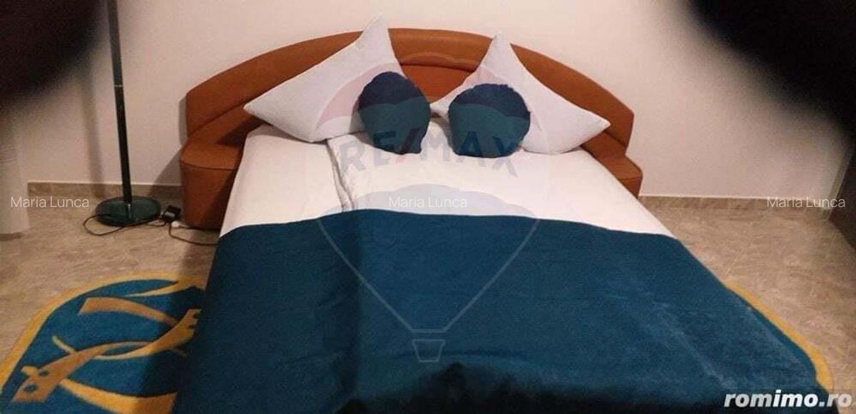 Casa / Vila cu 6 camere de vanzare - 5