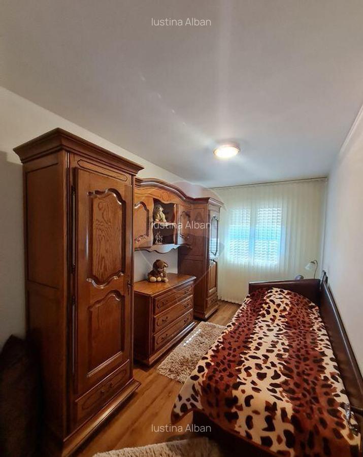 Apartament de inchiriat cu 4 camere,etajul 1 - 18 Apartament de inchiriat cu 4 camere,etajul 1 - 18