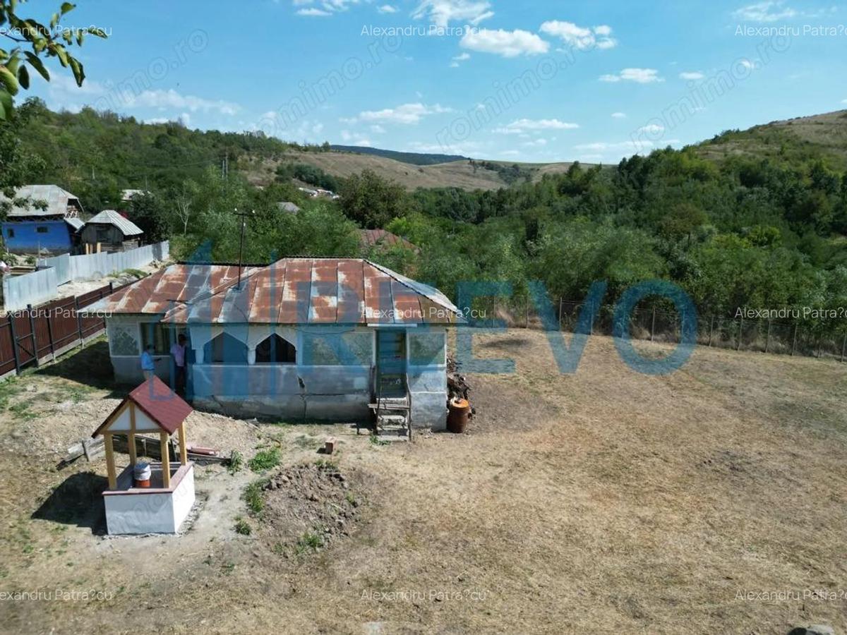 Casa ?i teren de vanzare in Parincea jud. Bacau. - 10