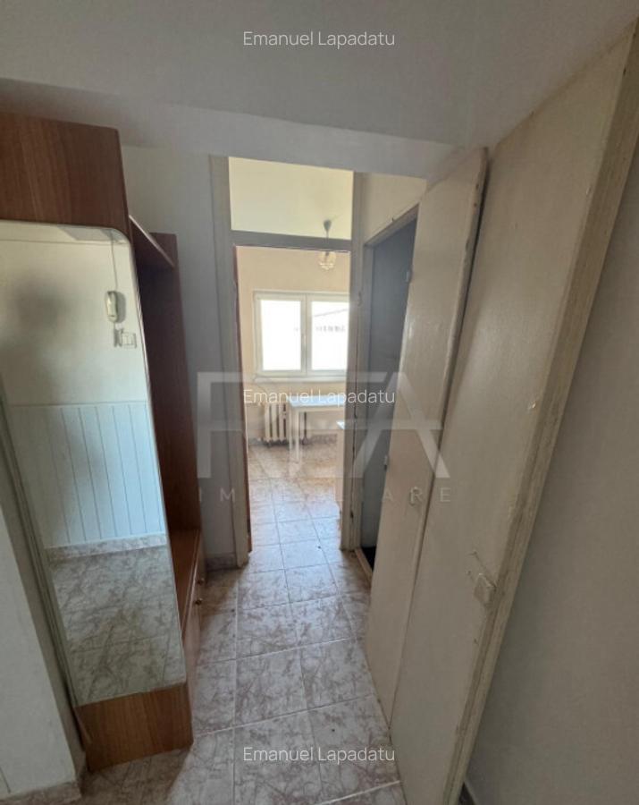 2cam decomandat |Str Pascani | bloc dupa cutremur | 5min met - 8