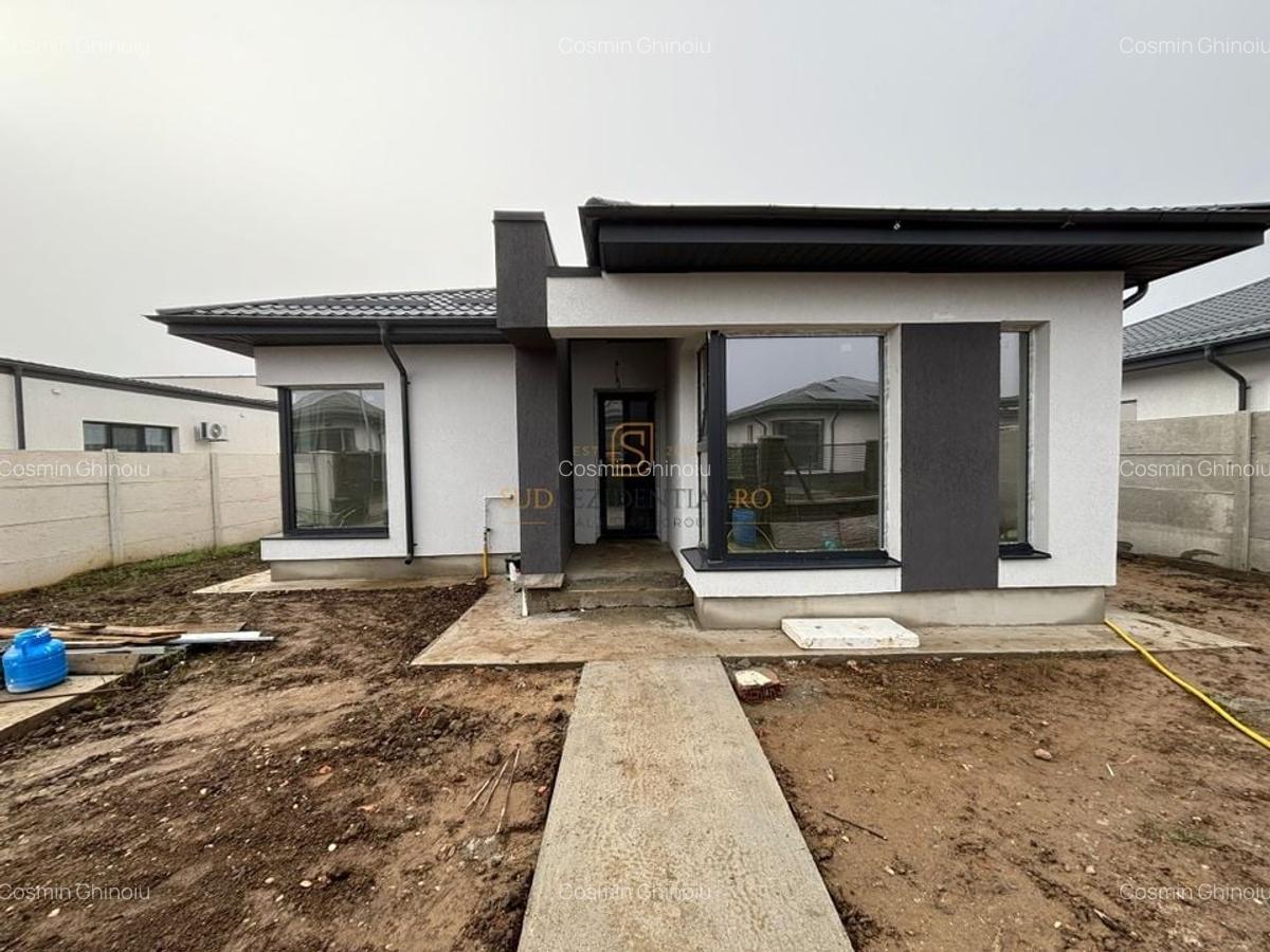 Casa individuala parter, 3 camere, disponibila imediat, teren 370 mp - 3