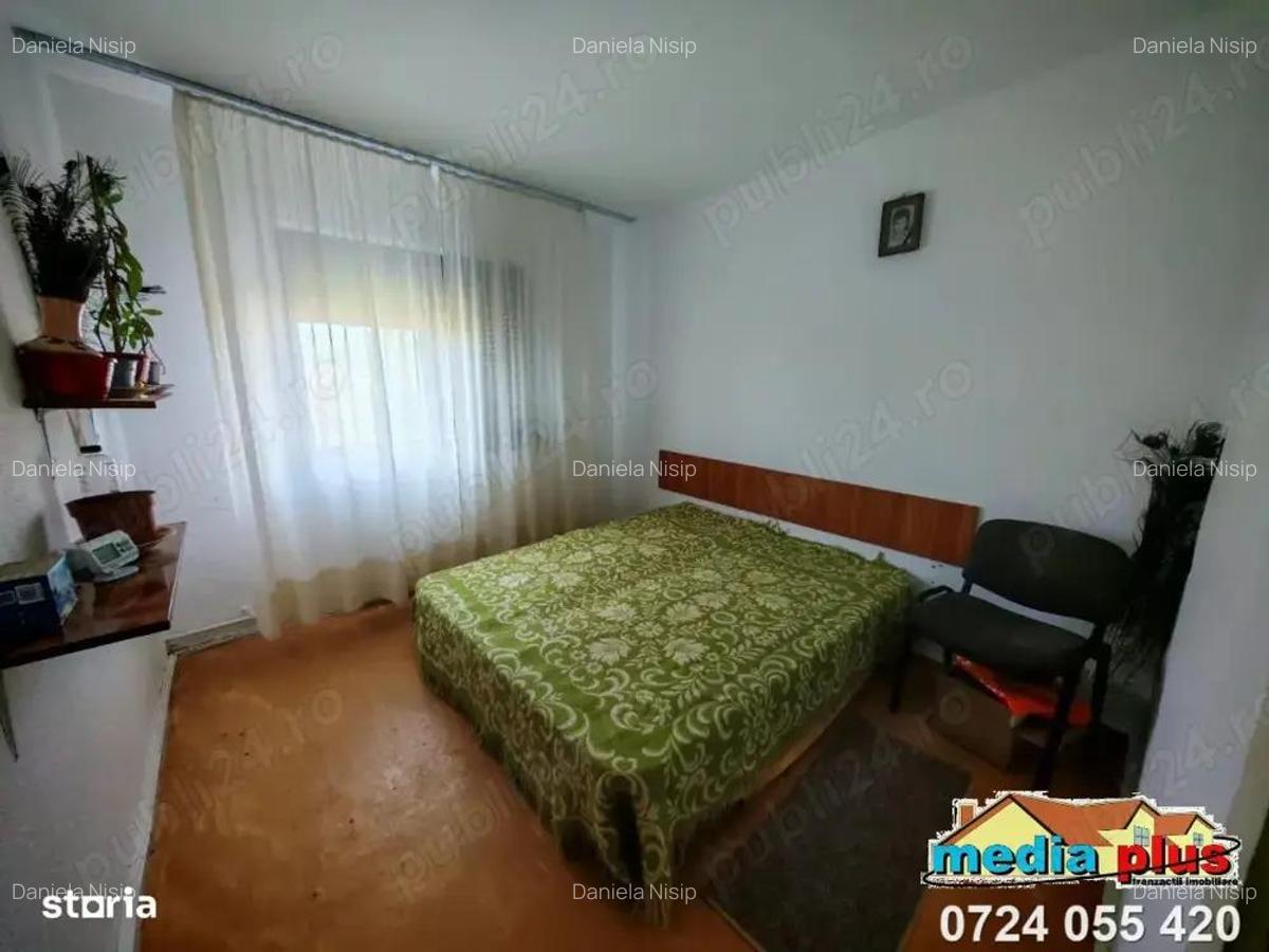 Vanzare apartament 4 camere, Micro 39 Centrala termica, hidroizola?ie, 55.000 Euro - 3