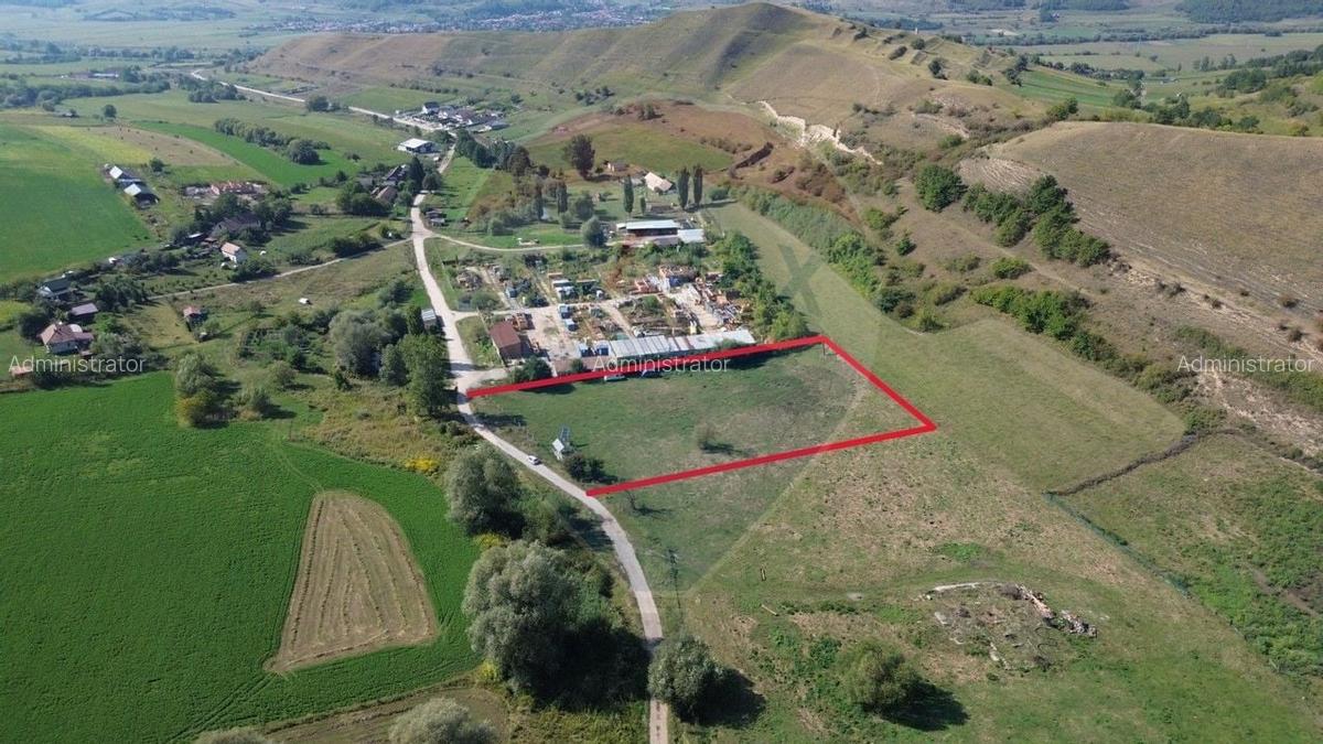 Teren Tarnava pretabil afacere sau parcelabil 4400 mp - 4