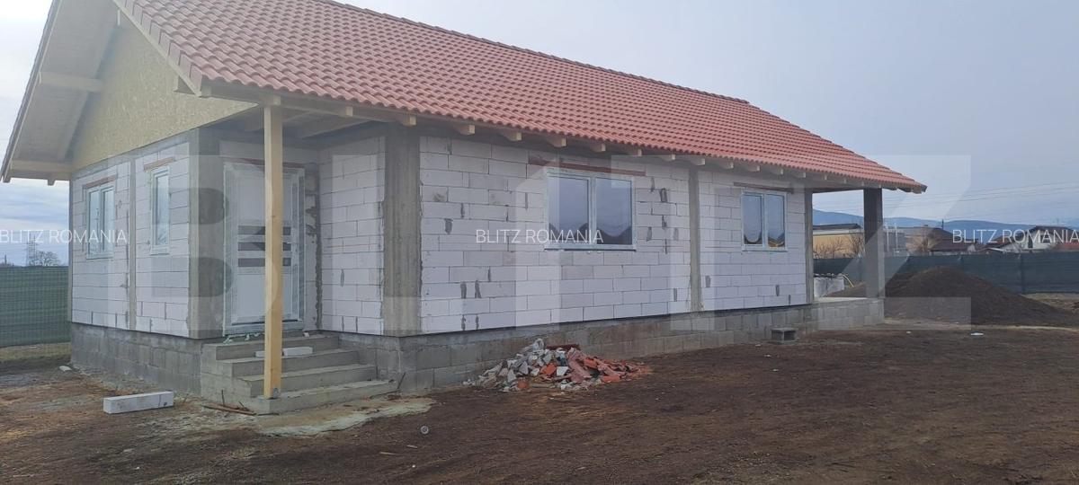 Casa la rosu cu 4 camere, 1134 mp teren, zona Barabant - 9