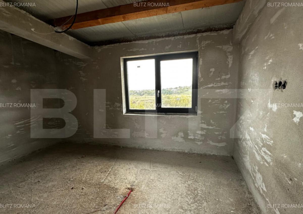 Casa noua la ro?u, tencuita interior, cu teren generos ? - 3