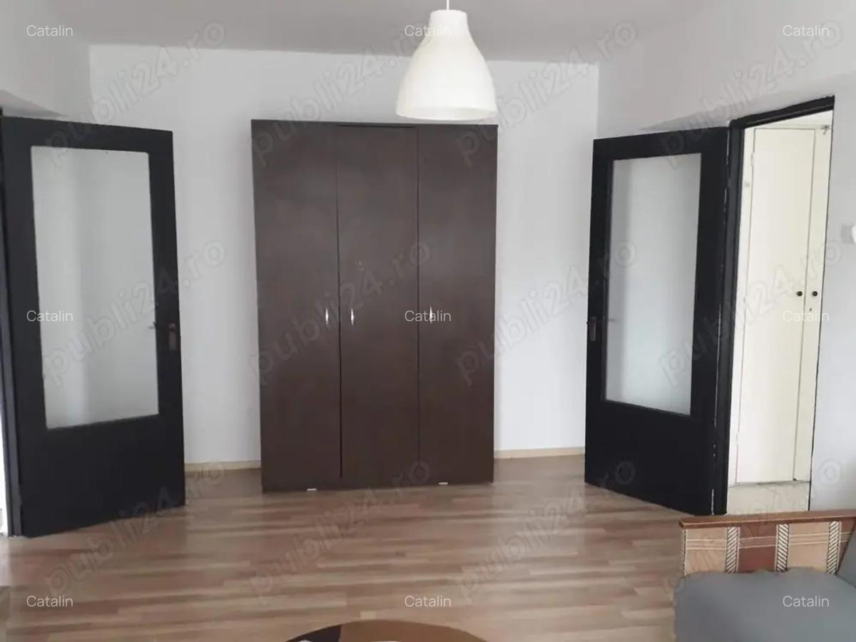 Proprietar inchiriez apartament cu 2 camere 340 euro luna - 3
