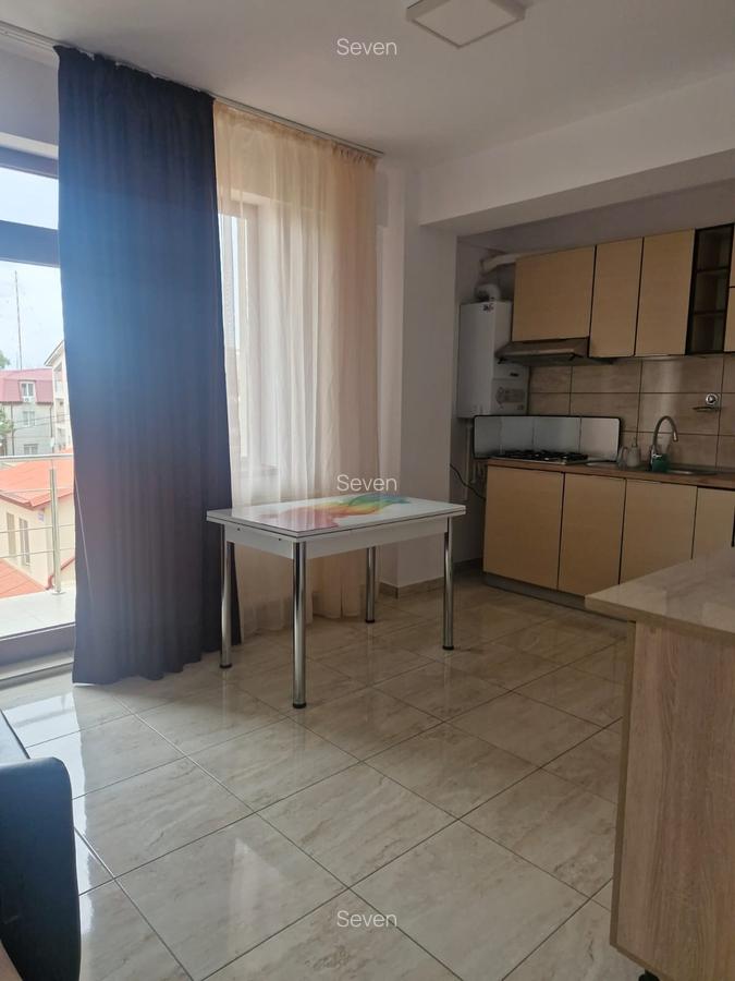 Apartament 2 camere, decomandat,zona Mamaia Nord. (agent Leonard B.) - 4