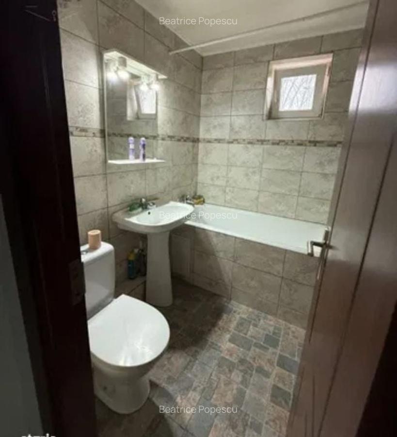 Apartament 3 camere decomandat Luica 70mp - 12