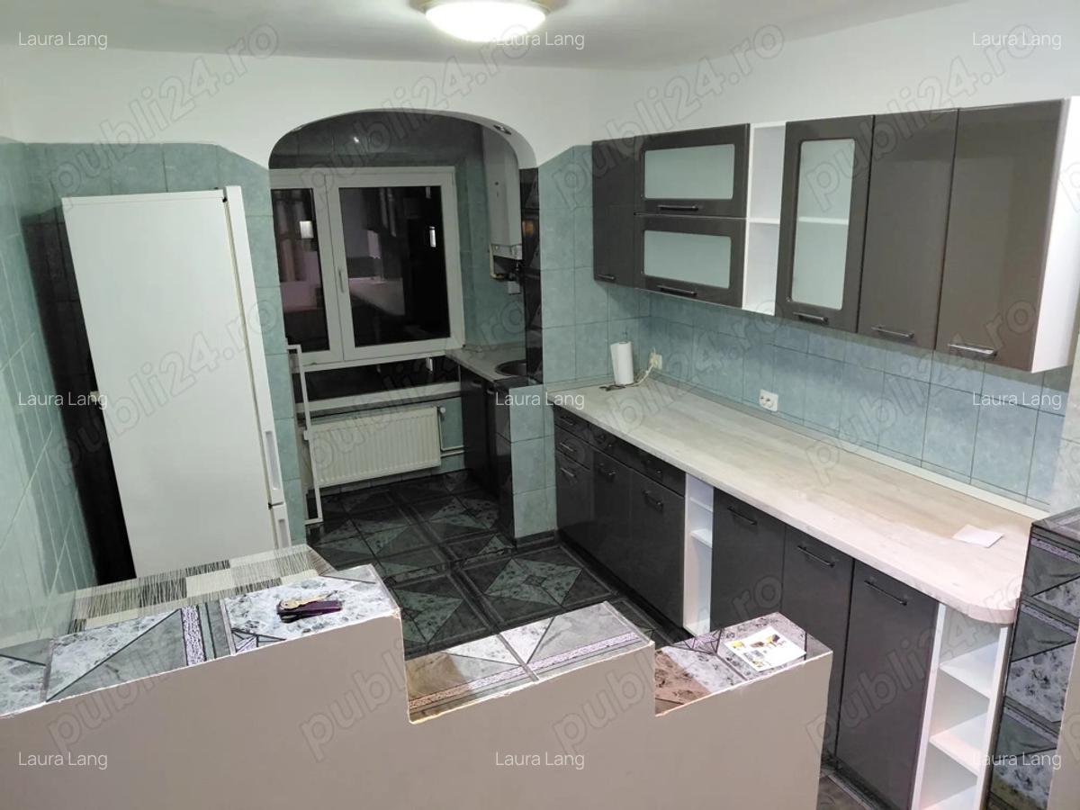 Inchiriez apartament 2 camere, decomandat Sibiu, cartier Valea Aurie - 1 Inchiriez apartament 2 camere, decomandat Sibiu, cartier Valea Aurie - 1